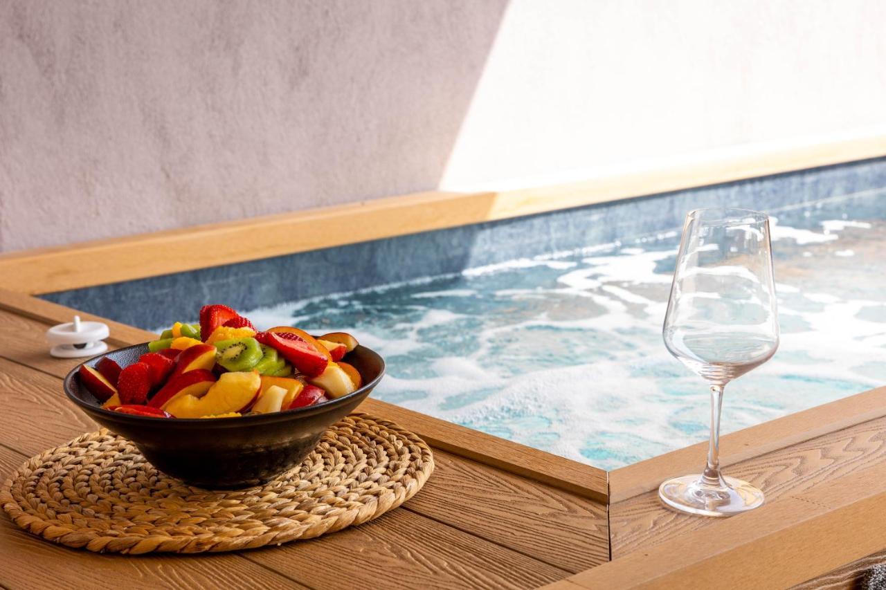Отель Skiathos Avaton & Villas, Philian And *
