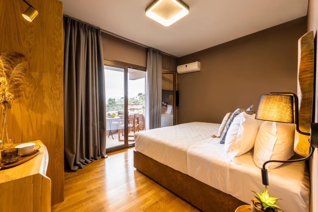 Отель Skiathos Avaton & Villas, Philian And *