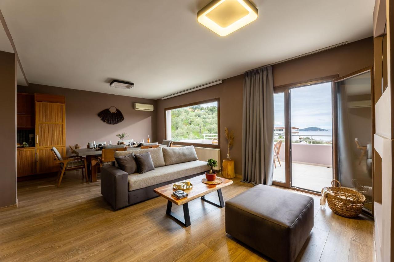 Отель Skiathos Avaton & Villas, Philian And